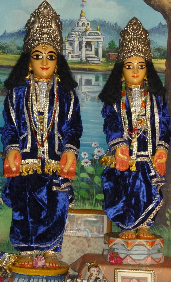 Śrīvāsa Ṭhākura's Śrī Nitai and Śrī Gaura in Chunchura